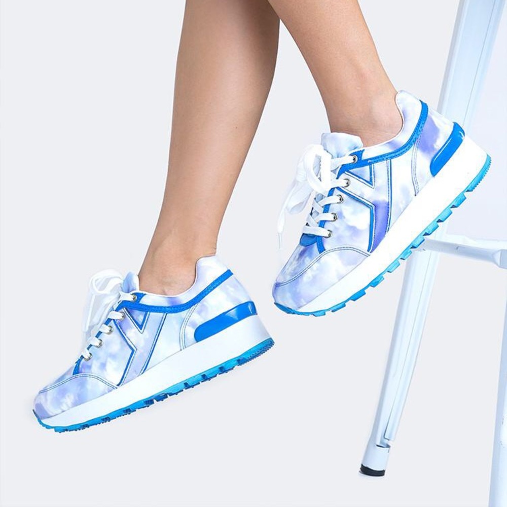 YRU Cloud Tune Sneakers